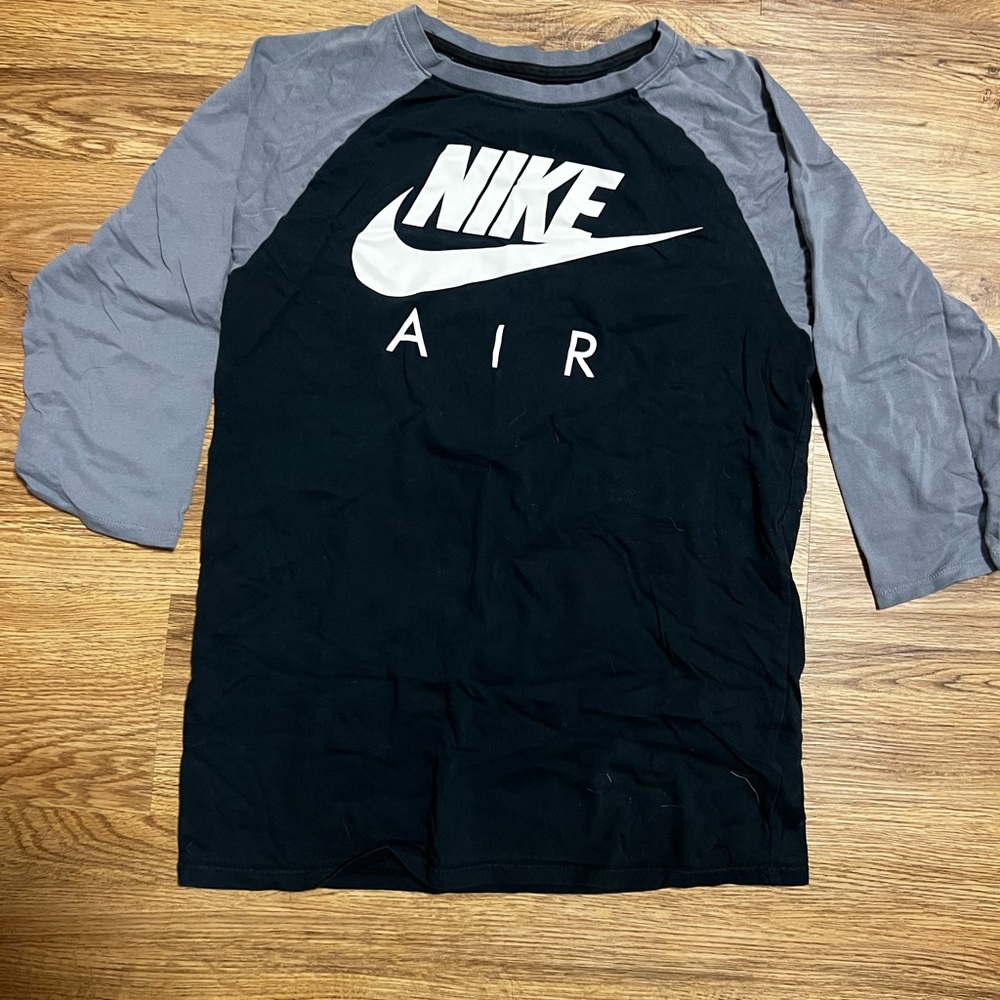 Men’s Small Nike Air Black and Gray 3/4 Sleeve Baseball Shirt